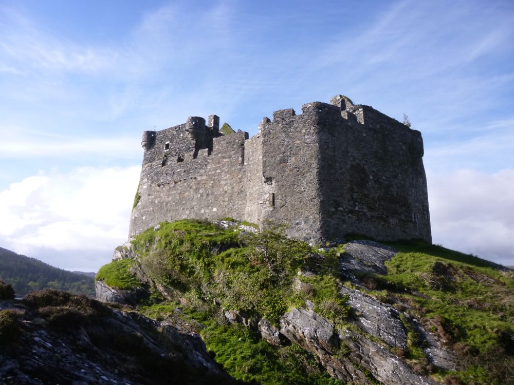 Tioram Castel sur le loch Moidart
