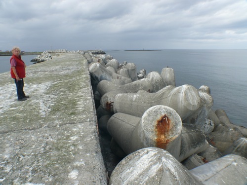 Berlevac et sa digue aux milliers de tétrapodes en béton - 05