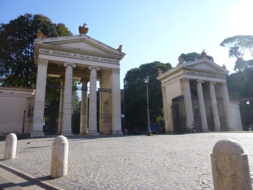 Entrée des Jardins de la Villa Borghese