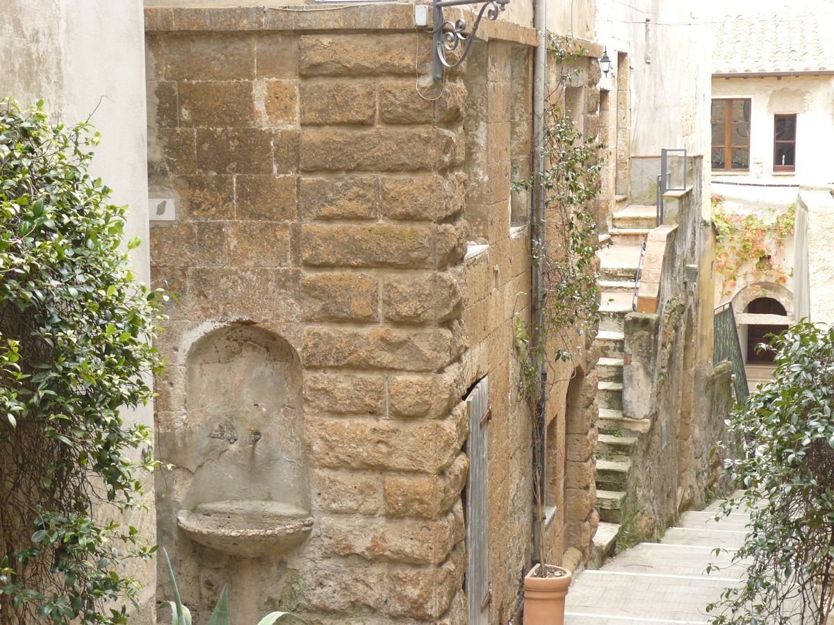 Pitigliano